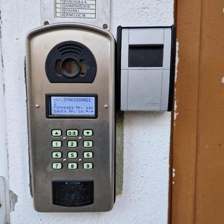 Marcos Apartments - Stanisoarei - self check-in Resita Exterior foto